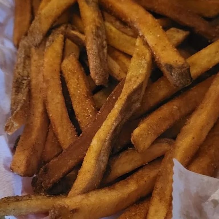 Delicious Fries: Perfect Side for Any Meal